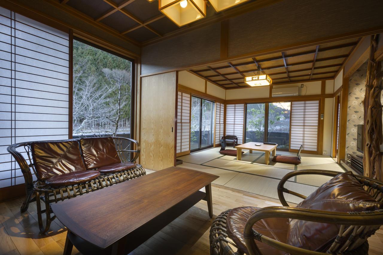 Kurotake Hotel Achi Exterior photo